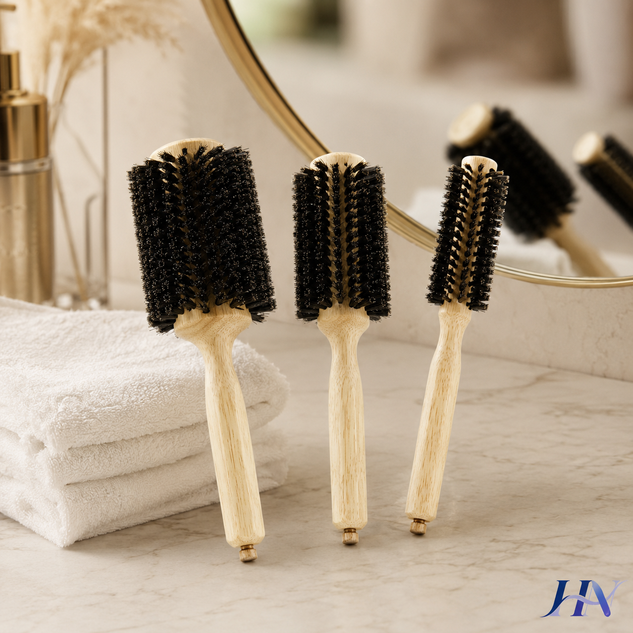 Escova Redonda Profissional Boar Brush com Cabo de Madeira – Finalização de Salão