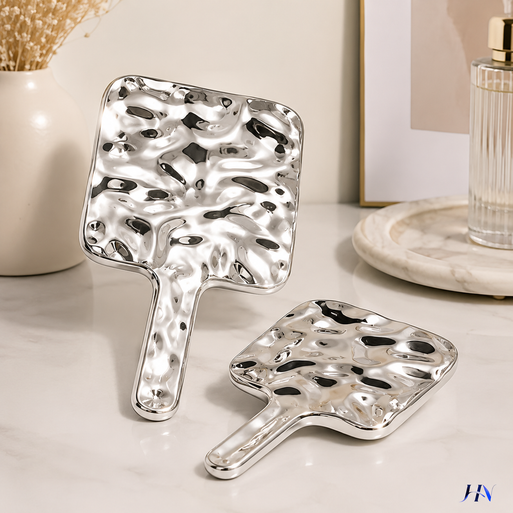 Espelho de Mão Premium Liquid Vanity – Design Cromado para Maquiagem, Cílios e Salão